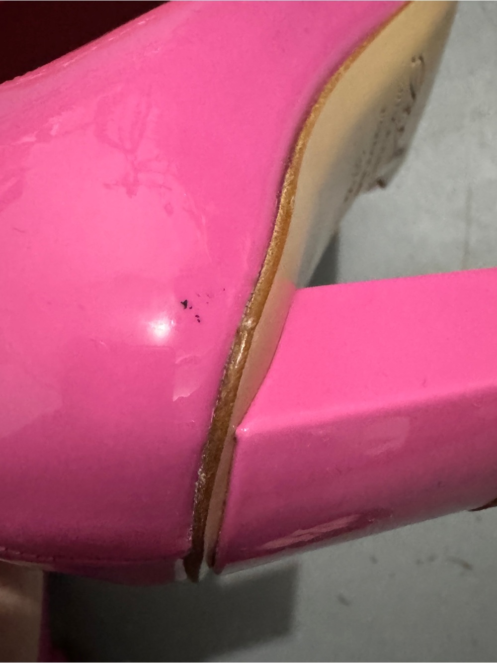 Roger Vivier Pink Patent Leather Square-Toe Buckle Flats - Picture 6 of 11